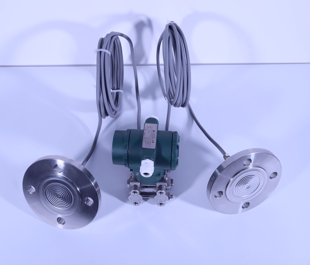 差壓式液位變送器在油庫(kù)中的行業(yè)應(yīng)用 差壓式液位變送器在油庫(kù)中的行業(yè)應(yīng)用